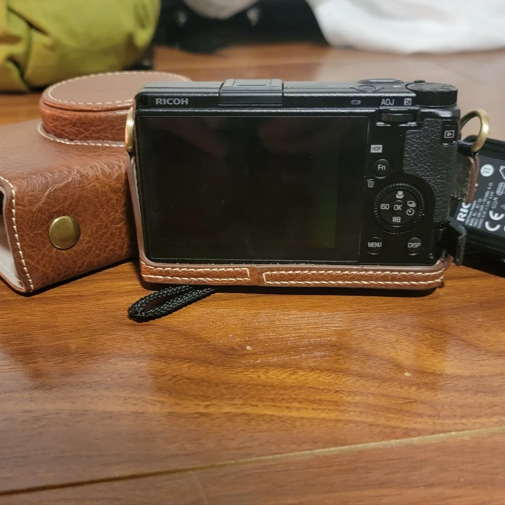 Ricoh GRiii Digitial Camera - Picture 4 of 6